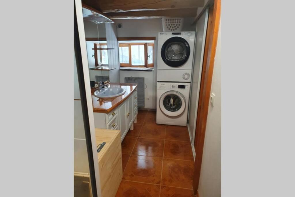 Maison Individuelle Chaleureuse Au Calme 부르생모리스 외부 사진