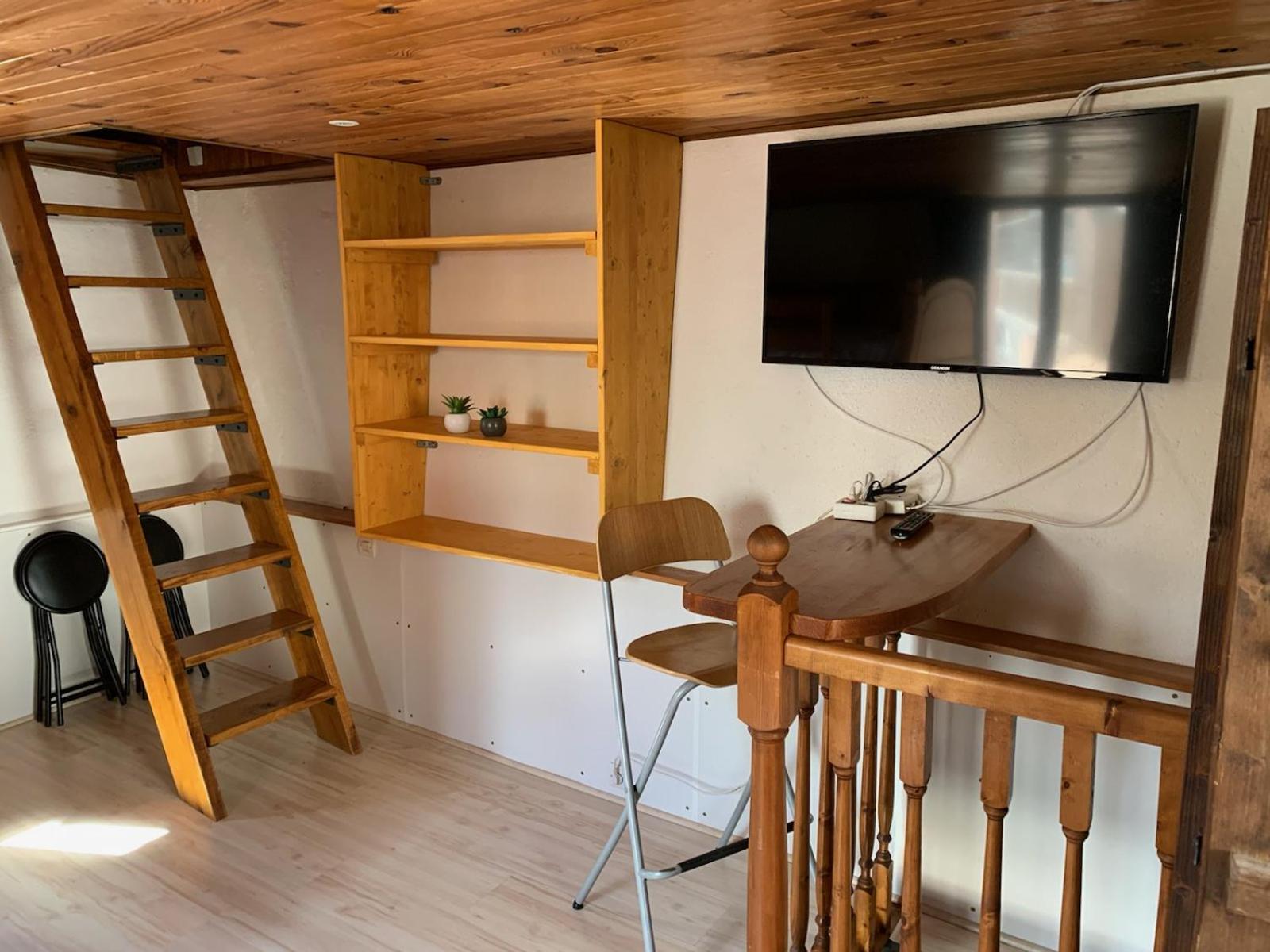 Maison Individuelle Chaleureuse Au Calme 부르생모리스 외부 사진